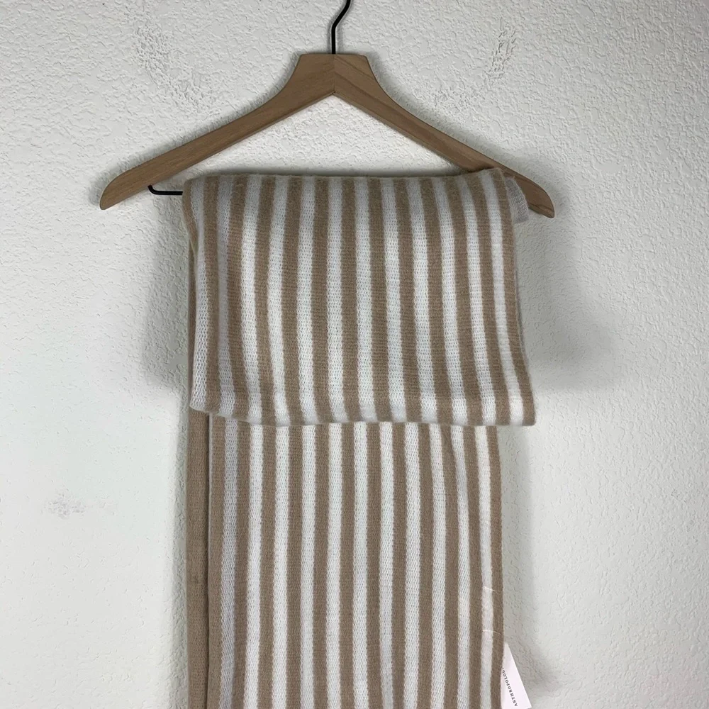 Anthropologie Fringe Wrap Scarf – NWT – One Size – Tan/White
